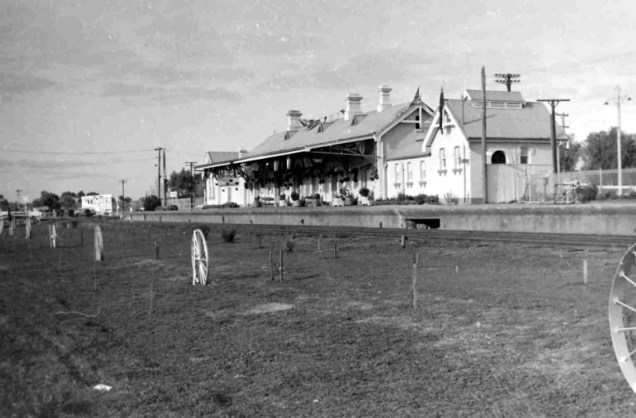 Forbes_Railway_Station.jpg